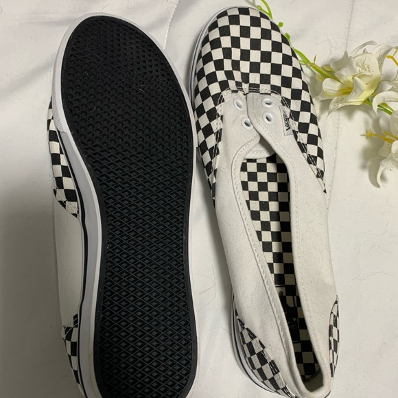 Vans Shoes - Never worn size10 Checkered Vans shoes